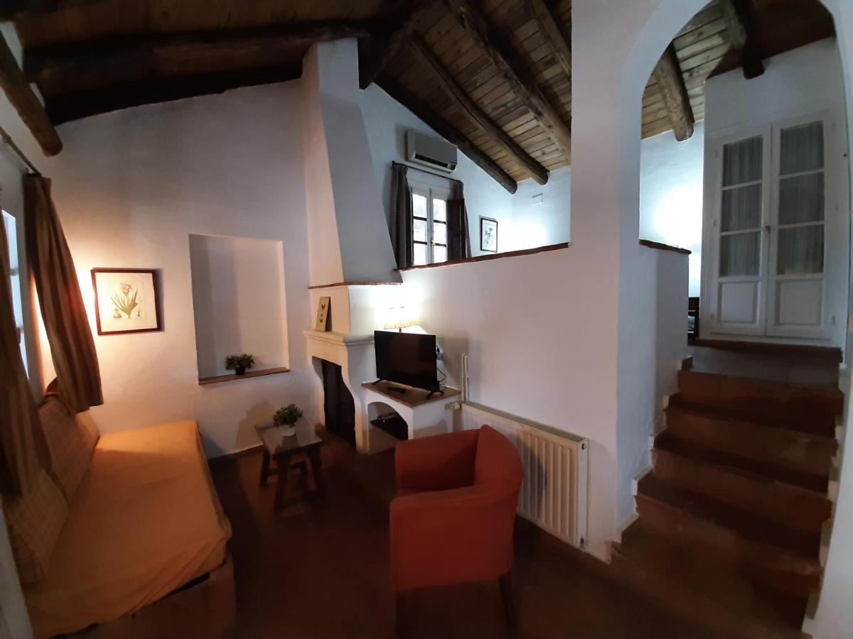 Finca Valbono Apartamentos Rurales Y Hotel Aracena Eksteriør bilde