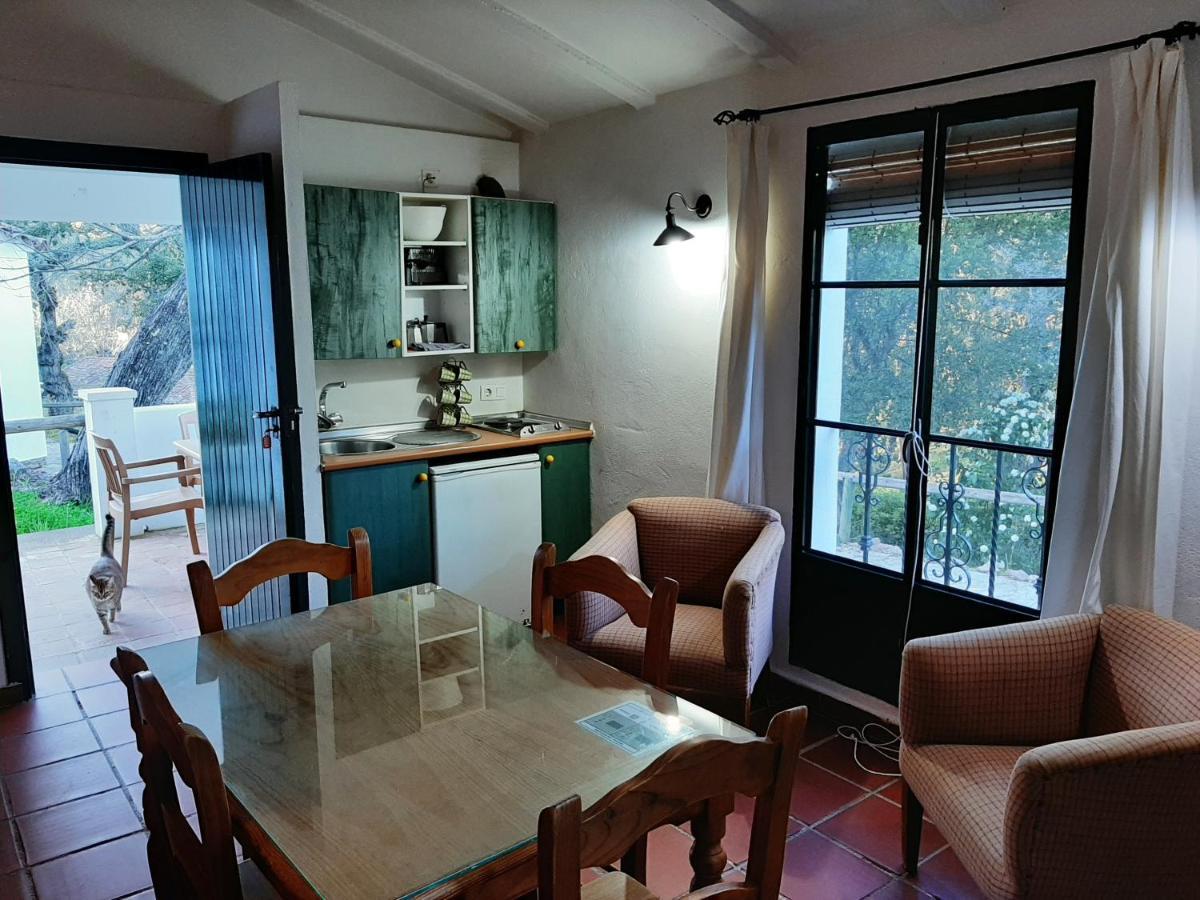 Finca Valbono Apartamentos Rurales Y Hotel Aracena Eksteriør bilde