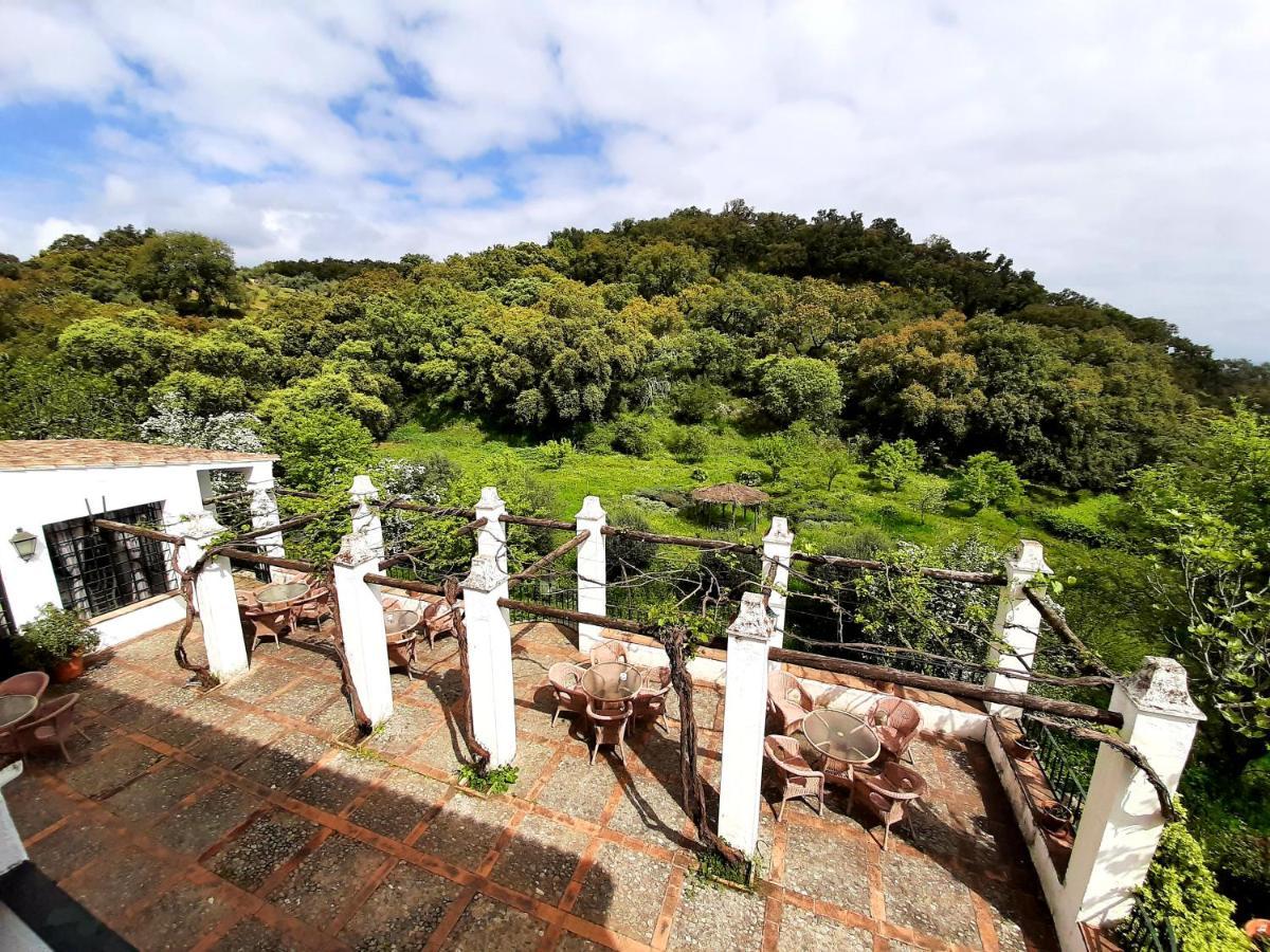 Finca Valbono Apartamentos Rurales Y Hotel Aracena Eksteriør bilde