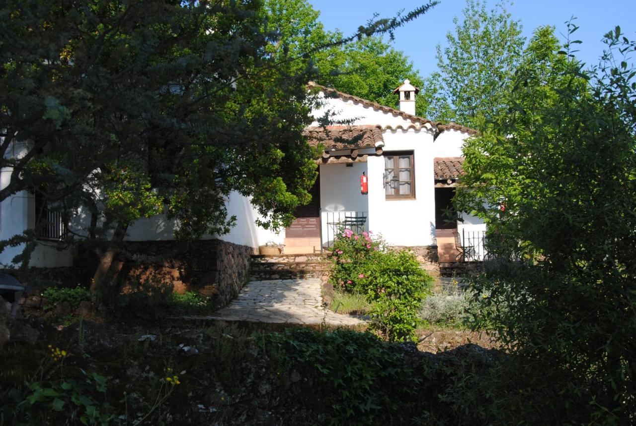 Finca Valbono Apartamentos Rurales Y Hotel Aracena Eksteriør bilde