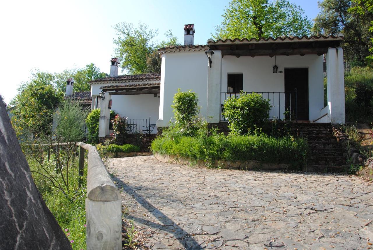 Finca Valbono Apartamentos Rurales Y Hotel Aracena Eksteriør bilde