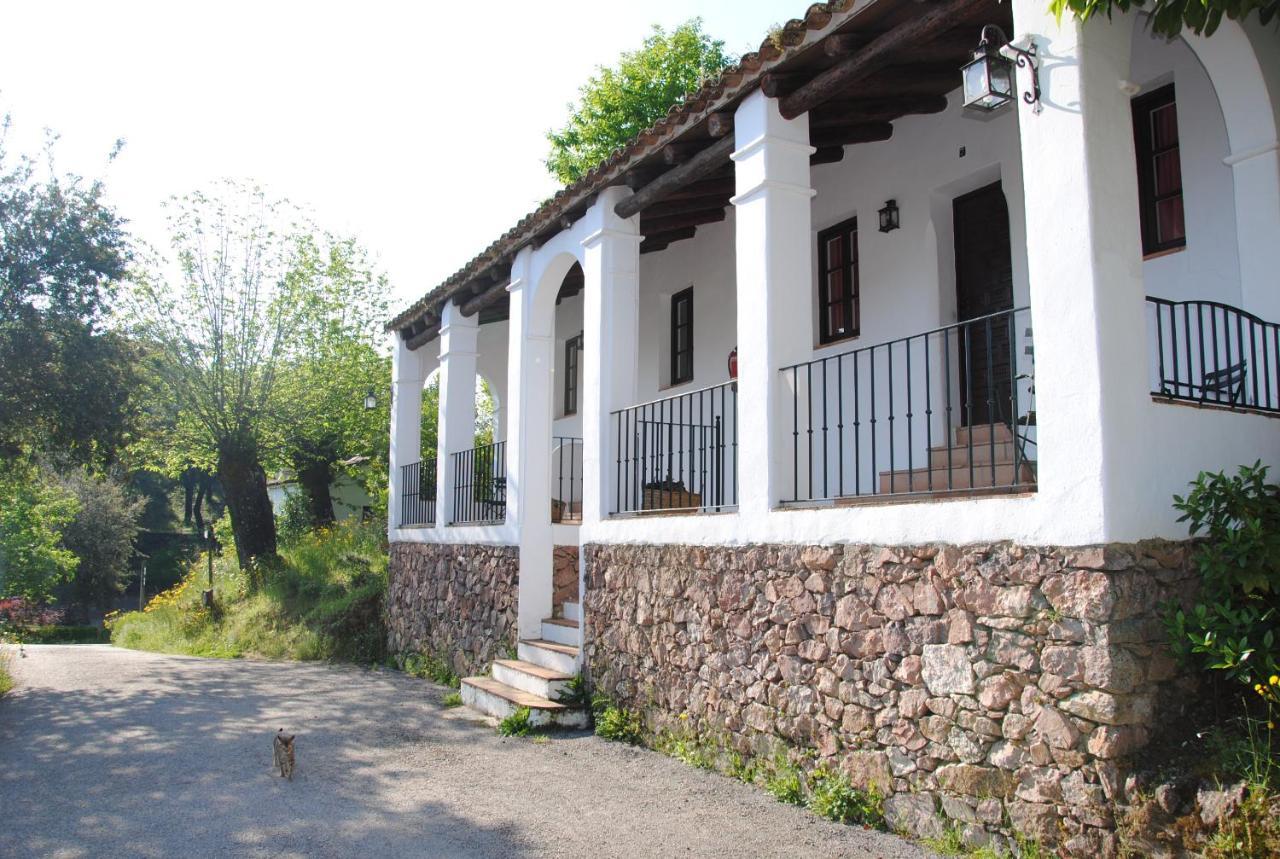 Finca Valbono Apartamentos Rurales Y Hotel Aracena Eksteriør bilde
