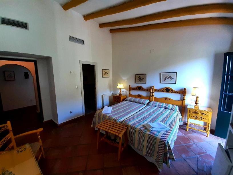 Finca Valbono Apartamentos Rurales Y Hotel Aracena Eksteriør bilde