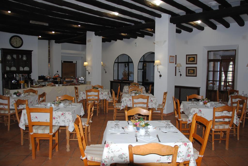 Finca Valbono Apartamentos Rurales Y Hotel Aracena Eksteriør bilde